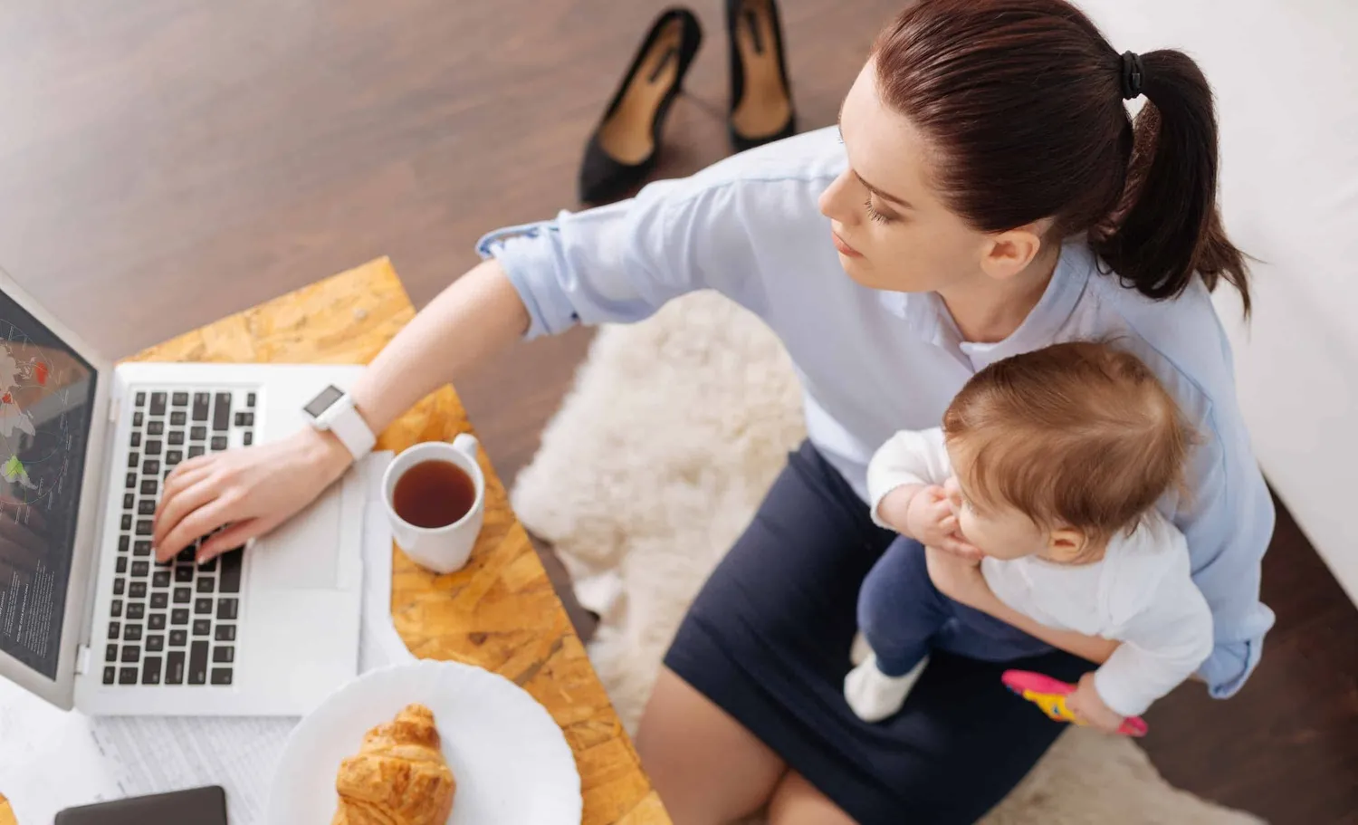You are currently viewing You’re not alone. Here are five common feelings of moms going back to work.